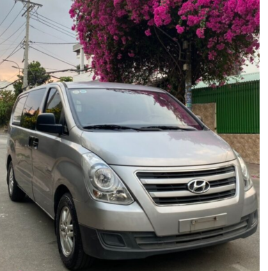 <p style="text-align: center;"><span style="font-size: 14pt; color: #000000;"><strong><span class="C9DxTc ">Xe VAN Starex</span></strong></span></p>